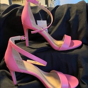 Bran new A NEW DAY pink heels sandals 8